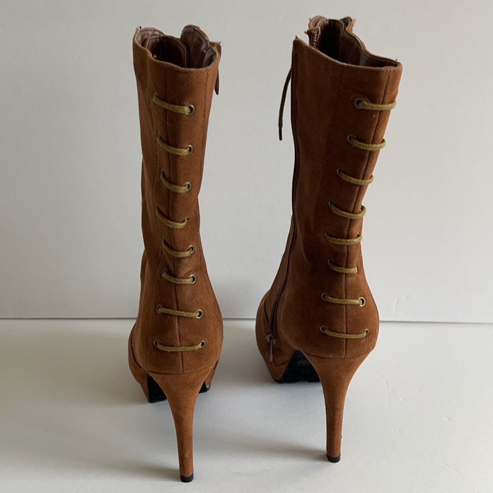 COPY - Brown Lace-up Platform Boots Size 9 - Picture 5 of 7
